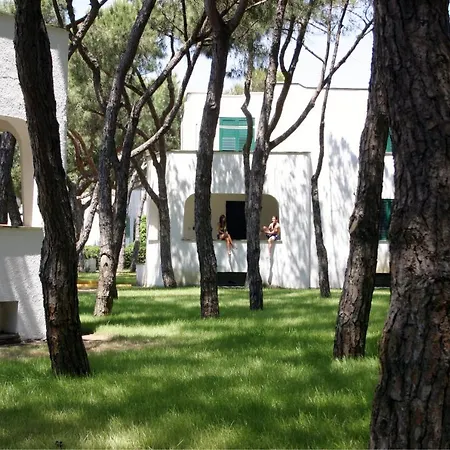 Giulivo Baia Domizia